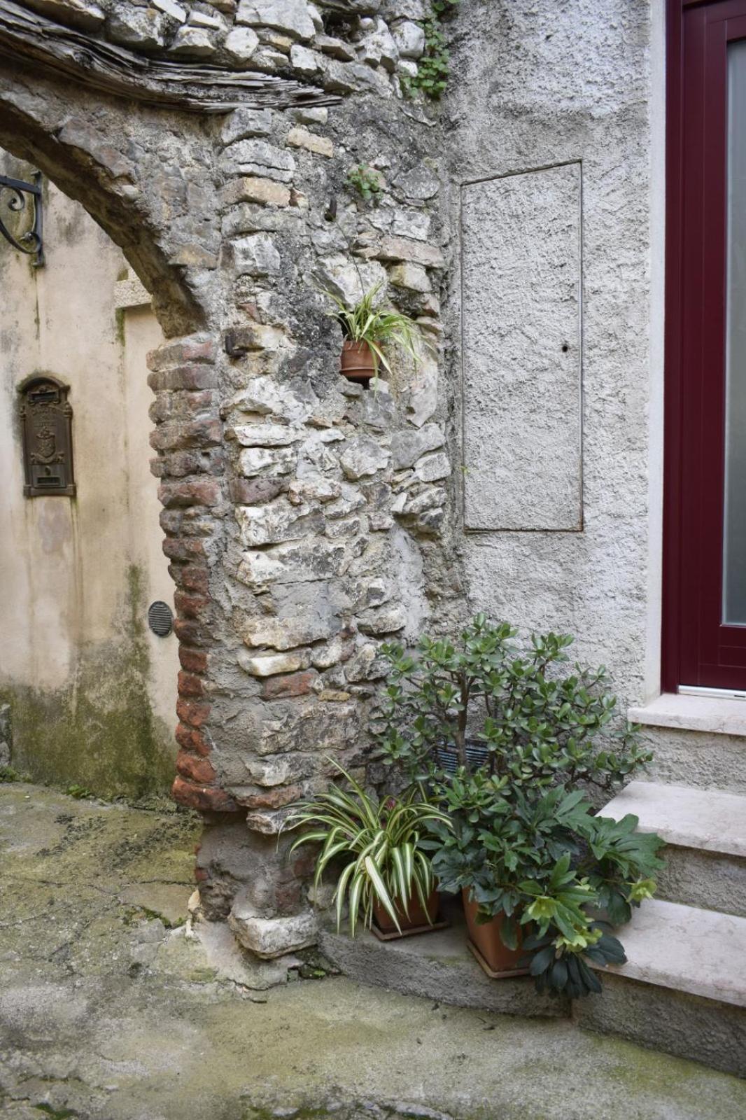 Appartamento Anna Brenzone sul Garda Exterior photo